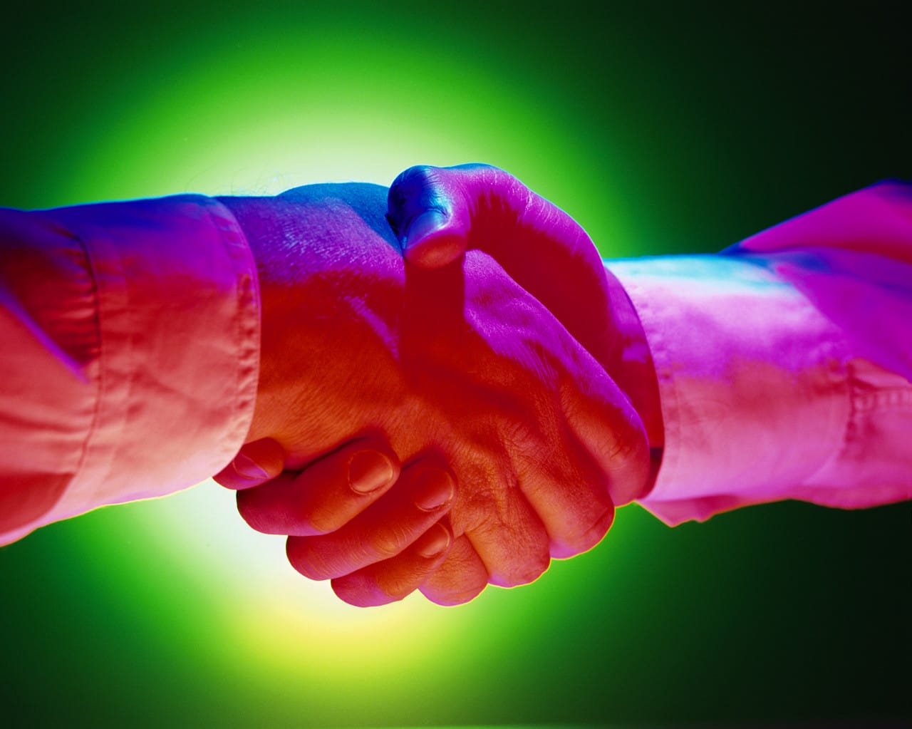 The Second-Handshake: How Relationship Building Equals Business Success BY Jill Schiefelbein