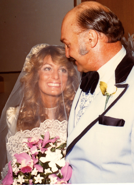 Cyn wedding with dad 1975.jpg