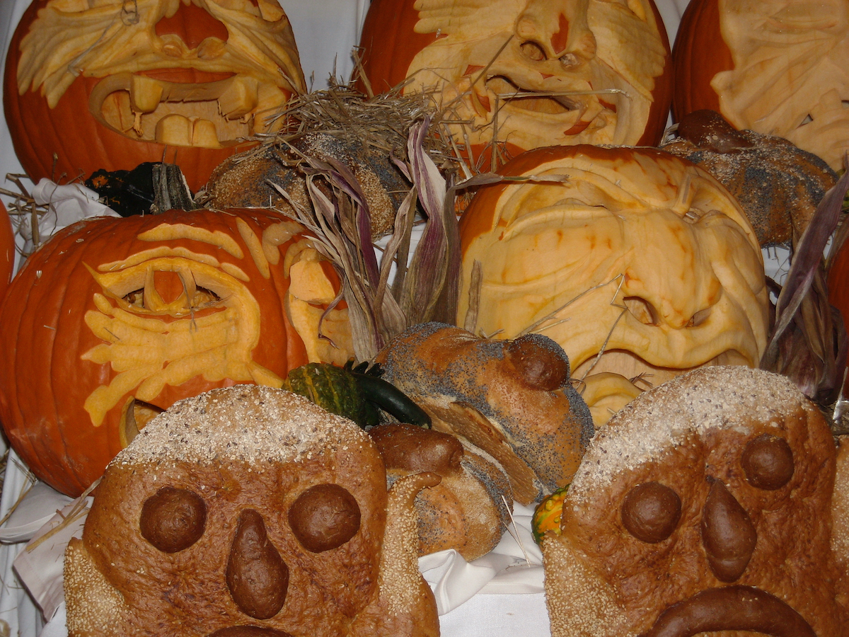 PumpkinsCarved-Bread -Halloween - 4.jpeg